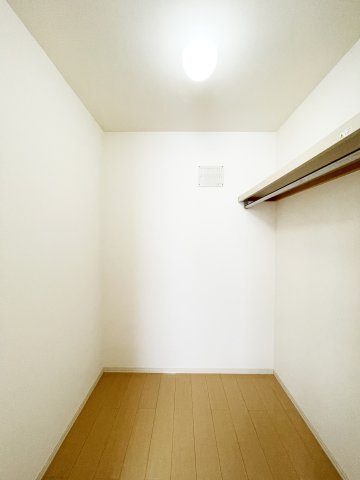 レセンテ住吉の収納