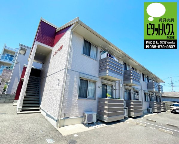 レセンテ住吉の外観