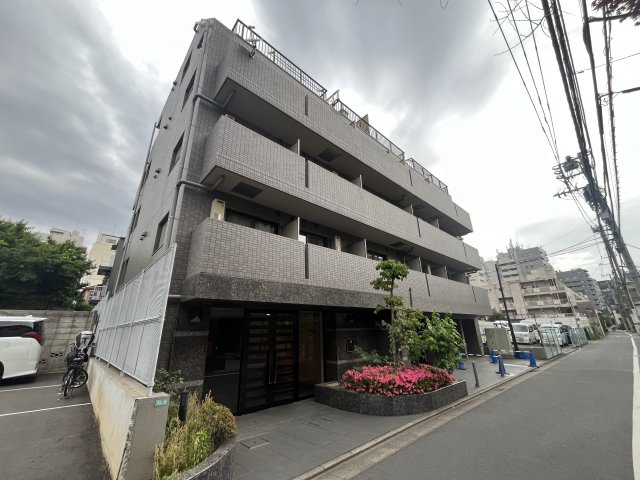 ルーブル新中野の外観