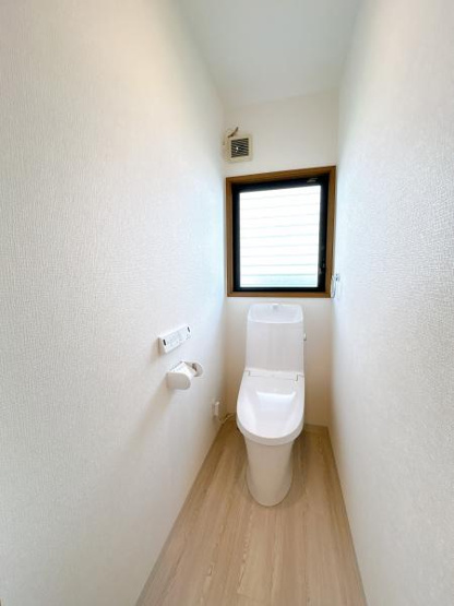 【トイレ】 | トイレも新品に交換済です。