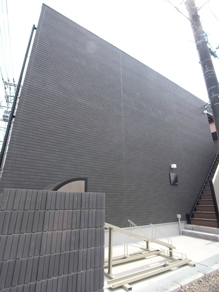 リブリ・Akitzのエントランス