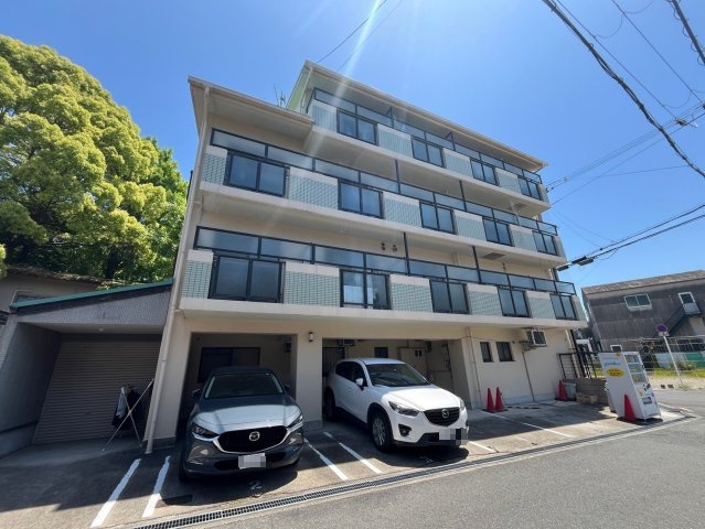 グリーンヒル中川の外観