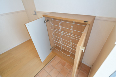 【玄関】 | ベルサイユD　★プライスホームなら仲介手数料が割引価格です★