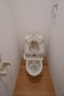 【トイレ】 | ベルサイユD　★プライスホームなら仲介手数料が割引価格です★