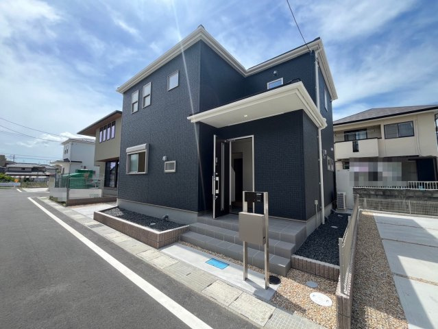 完成物件で即入居可♪陽当たり良好４ＬＤＫ！駐車２台可☆リーブルガーデン大津市堅田１丁目の外観|外観