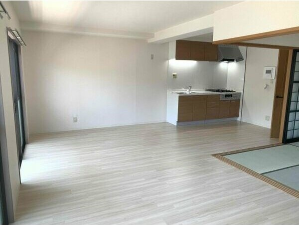 サウスヒルズ大清水の居間・リビング