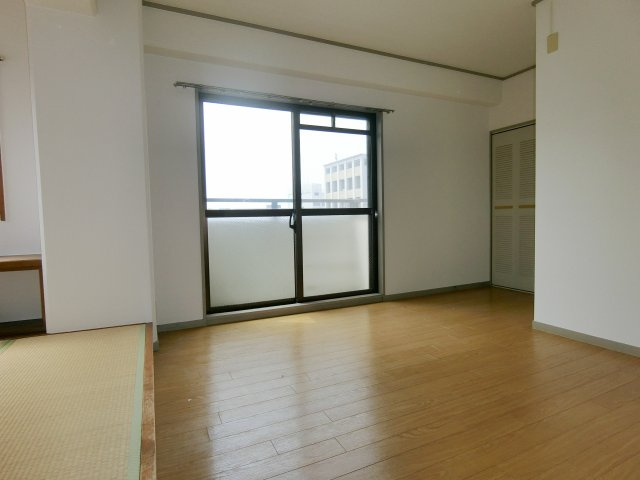 【寝室】 | シャンブル杭全