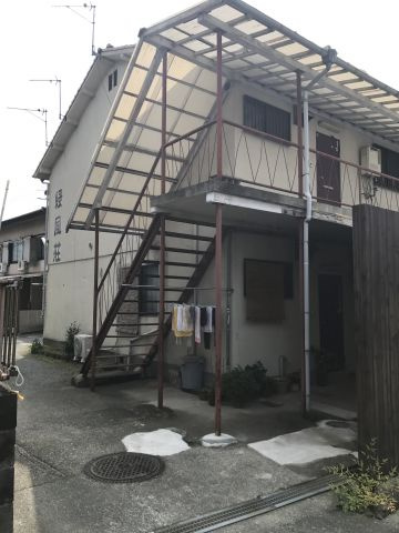 緑風荘の外観