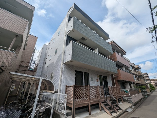 所沢市くすのき台３丁目のアパート