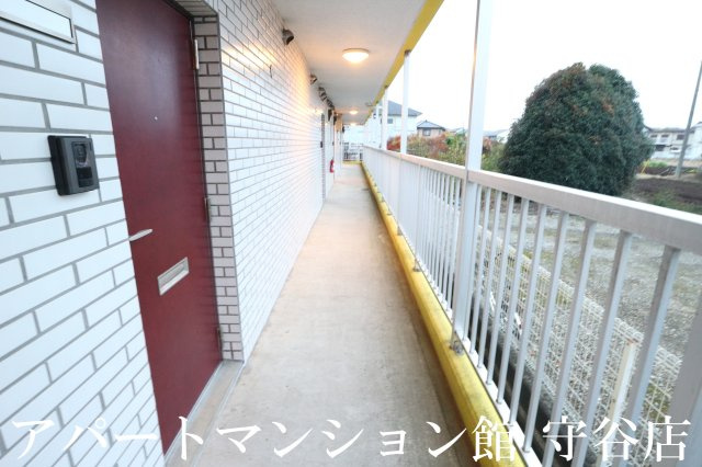 染谷コーポのエントランス