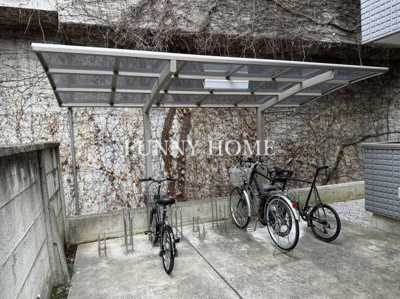 【駐車場】 | 神宮前泉ハイツ | 駐輪場あります♪