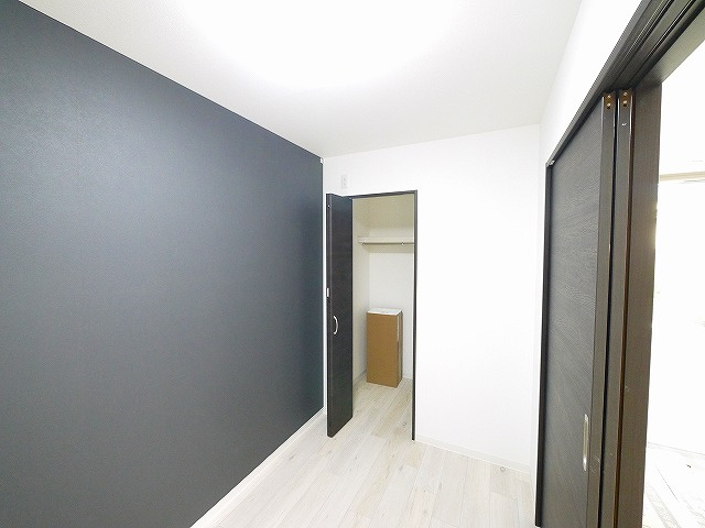 ジーメゾン大和郡山ルプレの洋室