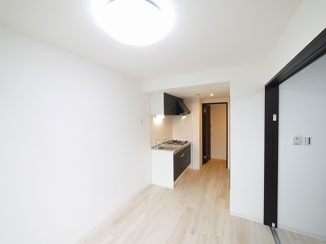 ジーメゾン大和郡山ルプレの居間・リビング