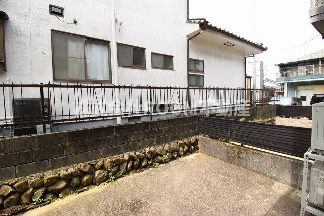 ホーマットライラックの庭|簡単な家庭菜園も楽しめるお庭です