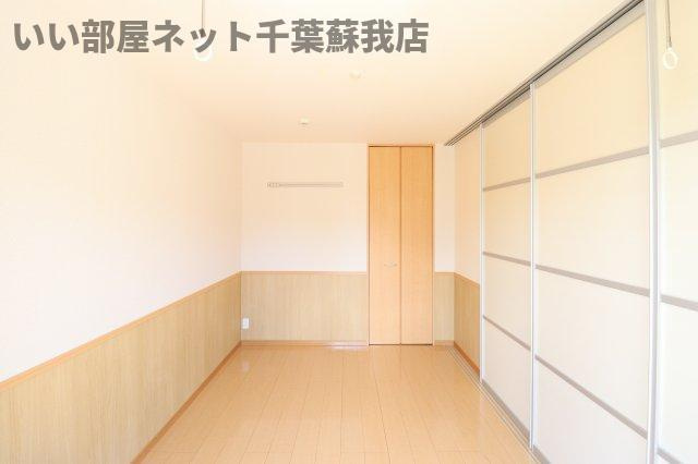 いずみハイツの寝室|ゆとりの広さです