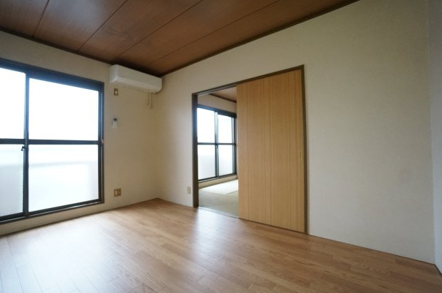 グランデュール蘭の居間・リビング