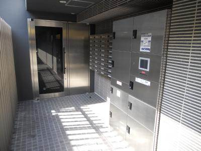 プラネシア東山三条のエントランス