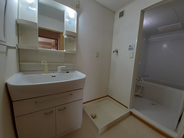 姫路市書写のアパートの洗面所