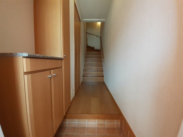 姫路市書写のアパートの玄関