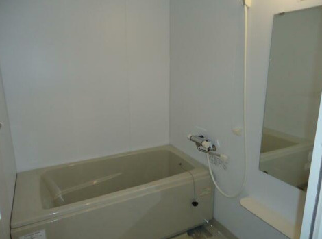 熊本市中央区草葉町の賃貸マンションの浴室