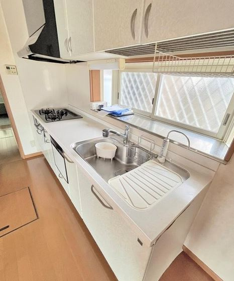 【中古】坂戸市にっさい花みず木中古住宅のキッチン|食器洗い乾燥機付きのシステムキッチンです☆