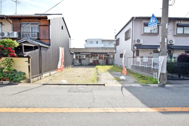 伊丹市春日丘3丁目新築一戸建て│3LDK+駐車駐輪可の外観|阪急伊丹線「伊丹」駅徒歩17分の「春日丘3丁目」に新築戸建全2区画が新規分譲開始いたしました。皆様からのご連絡を心よりお待ちしております。