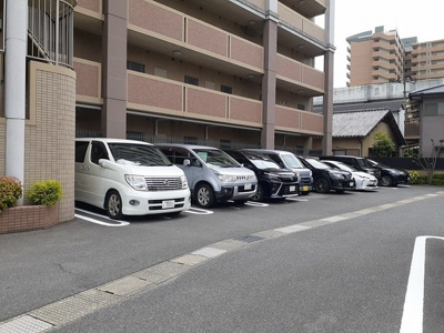 【駐車場】 | グレイス竹下 | 駐車場