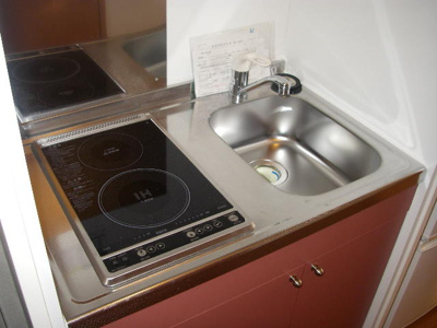 【キッチン】 | マグノリア幕張 | 2口電気コンロ完備