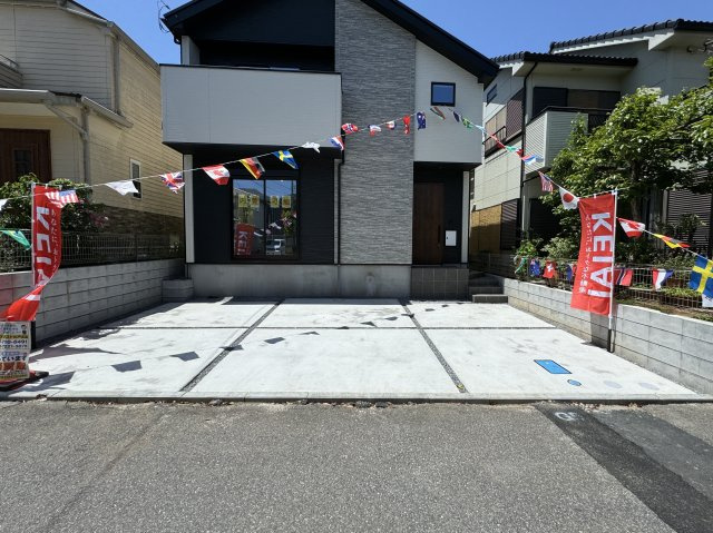 柏市西山2丁目新築戸建【酒井根西小学校：7分】の駐車場|駐車スペース・並列２台駐車可