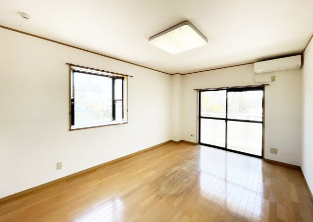 グリーンリバティー新蔵の居間・リビング