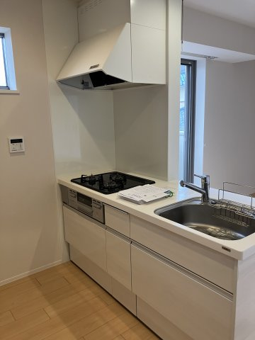 【キッチン】 | la casa dolce 雪谷 | グリル付き+3口コンロ搭載！