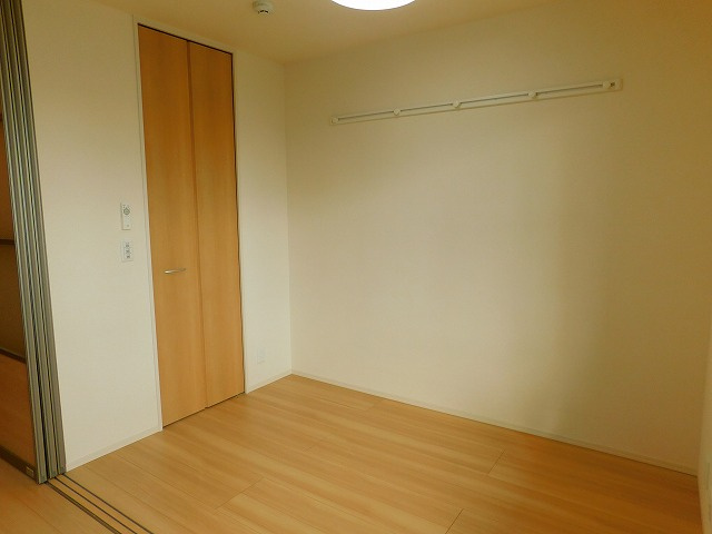 【寝室】 | レジデンス朝日町　A棟 | ※同建物同型別のお部屋