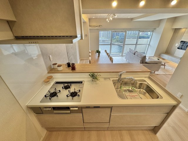 ファミール浜園　10階　リ　ノベーション済 家具付の外観