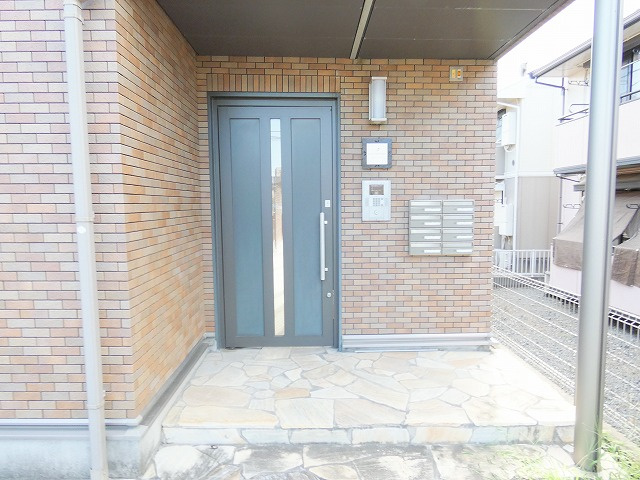 フラットパーシモのエントランス