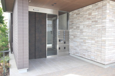 【エントランス】 | ヴィラ　シャテーニュ