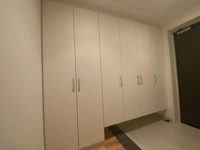 【玄関】 | エルグレース・ジオ六甲 | 収納もある玄関です