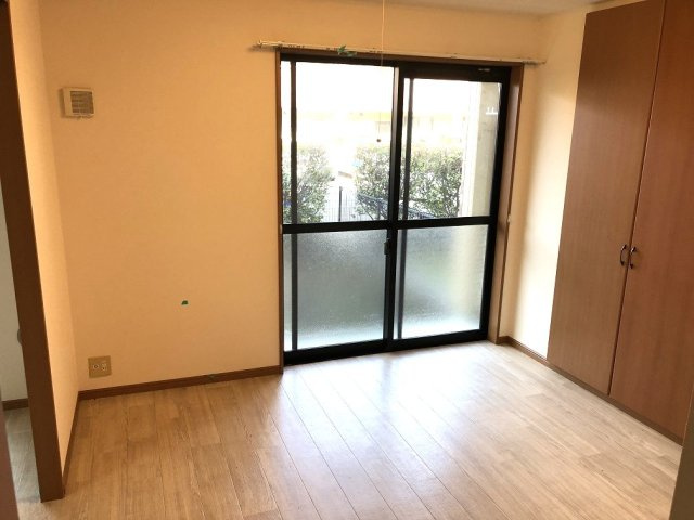 【洋室】 | ガーデンヒルズＮＡＫＡＹＡＭＡ弐番館