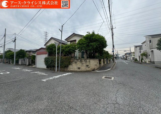 【前面道路含む現地写真】 | 松戸市新松戸南3丁目 | ご家族に合った間取りで、夢のマイホームを建築できます。整形地なので敷地全体を有効活用することができます。
