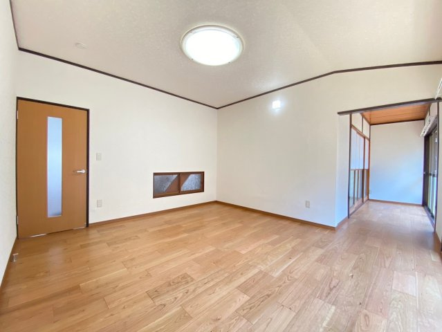 【居間・リビング】