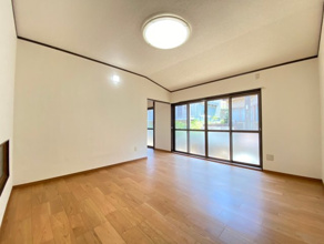 【居間・リビング】