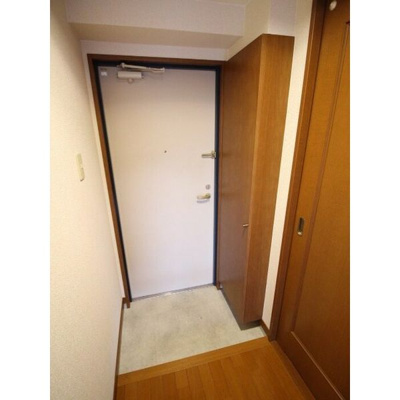 【玄関】 | パラドール・デ・ジョーカー | お部屋によって間取りが異なる場合がございます。