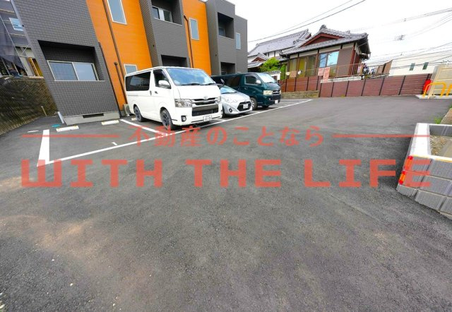 CASA（カーサ）上津【キャッシュバック対象物件】の駐車場