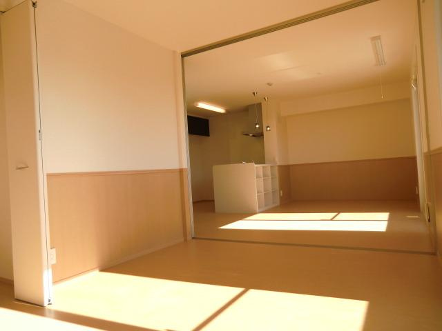 ラヴィエールの洋室