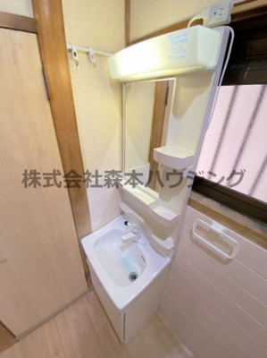 【独立洗面台】 | 　辻本ハイツ | 独立洗面台、朝の身支度には欠かせません