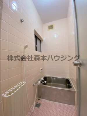 【浴室】 | 　辻本ハイツ | 落ち着いた空間のお風呂です