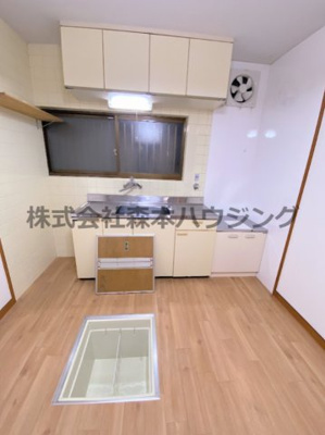 【収納】 | 　辻本ハイツ | 床下収納です