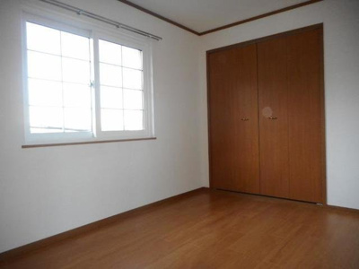 【居間・リビング】 | グレイスⅠ | こちらのリビングで趣味の時間をお楽しみください