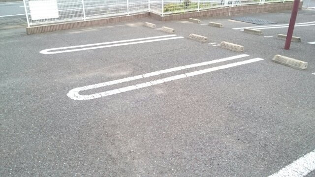 サンライト若松　Ⅱの駐車場|駐車場です