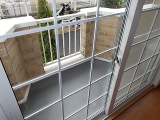 【バルコニー】 | ミーツハオス | 暖かな日差しのふりそそぐバルコニー