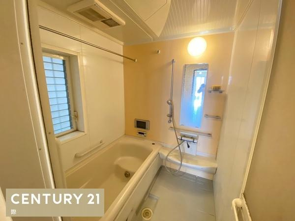 泉大津市板原町5丁目　中古戸建の浴室